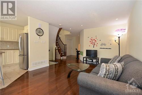 182 Garrity Crescent, Ottawa, ON - Indoor Photo Showing Other Room