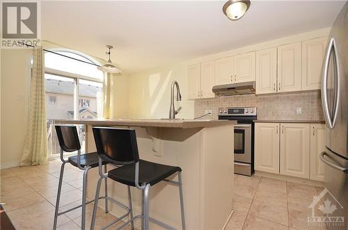 182 Garrity Crescent, Ottawa, ON - Indoor Photo Showing Kitchen With Stainless Steel Kitchen