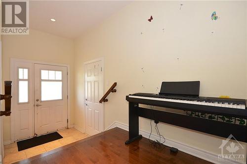 182 Garrity Crescent, Ottawa, ON - Indoor Photo Showing Other Room