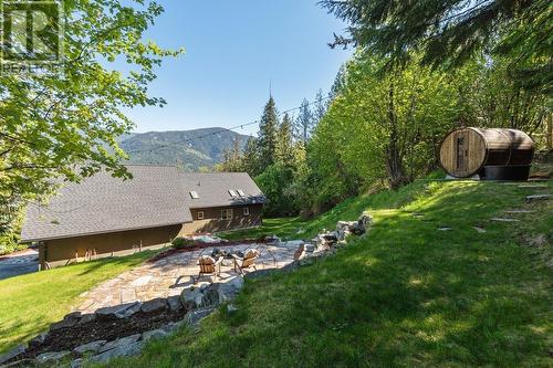 3213 Vindusky  Road, Nelson, BC - Outdoor