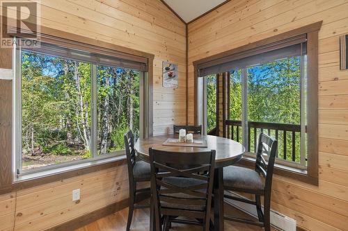 3213 Vindusky  Road, Nelson, BC - Indoor Photo Showing Dining Room