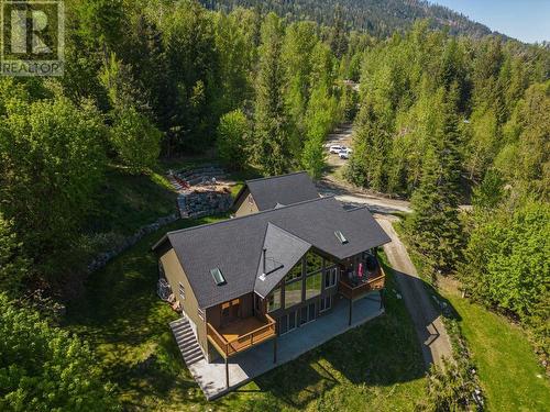 3213 Vindusky  Road, Nelson, BC - Outdoor