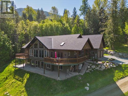 3213 Vindusky  Road, Nelson, BC - Outdoor