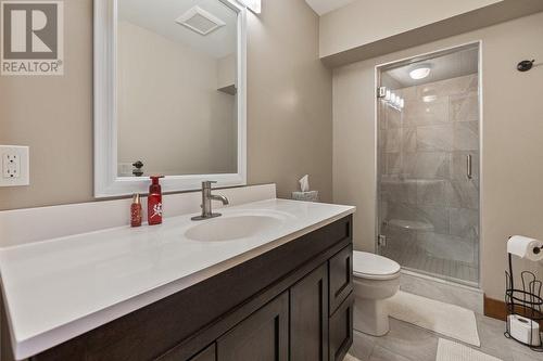 3213 Vindusky  Road, Nelson, BC - Indoor Photo Showing Bathroom