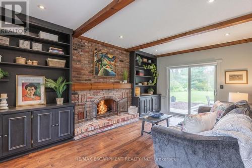 14 Kentmere Grove, Hamilton, ON - Indoor Photo Showing Living Room With Fireplace