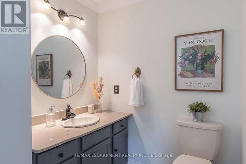14 Kentmere Grove, Hamilton, ON - Indoor Photo Showing Bathroom