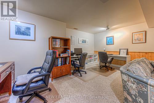 106 Greentrail Drive, Hamilton, ON - Indoor Photo Showing Office