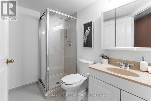 1009 - 2267 Lake Shore Boulevard, Toronto, ON - Indoor Photo Showing Bathroom