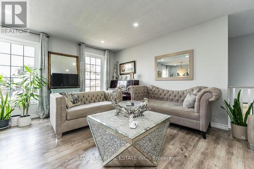 42 Floribunda Crescent, Brampton, ON - Indoor Photo Showing Living Room