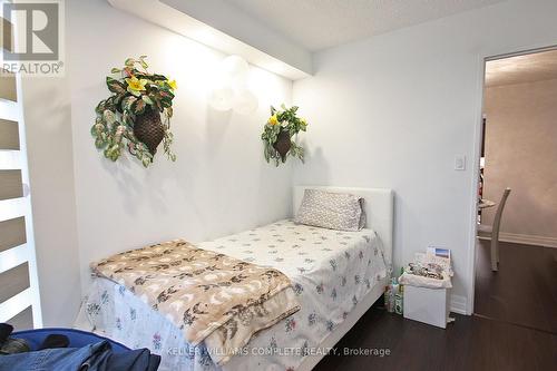 209 - 145 Hillcrest Avenue, Mississauga, ON - Indoor Photo Showing Bedroom
