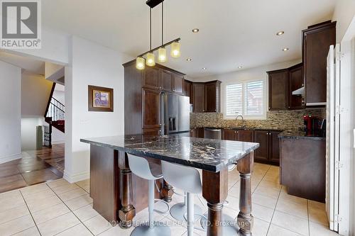 4276 Vivaldi Road, Burlington, ON - Indoor Photo Showing Kitchen With Upgraded Kitchen