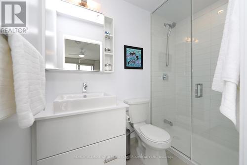 519 - 38 Howard Park Avenue, Toronto, ON - Indoor Photo Showing Bathroom