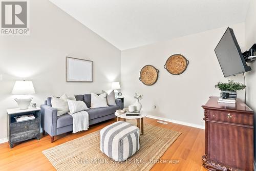 73 Mallory Street, Clarington, ON - Indoor Photo Showing Living Room