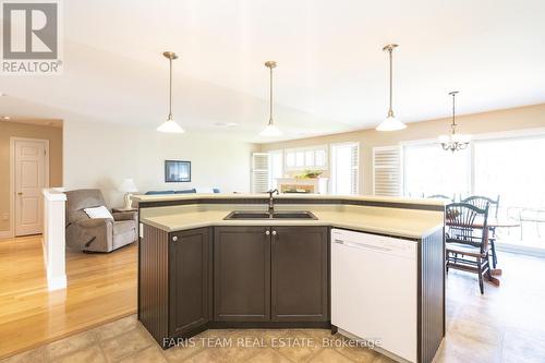 30 Wildflower Court, Barrie, ON - Indoor Photo Showing Kitchen With Double Sink