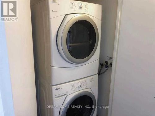 3109 - 125 Village Green Square, Toronto, ON - Indoor Photo Showing Laundry Room