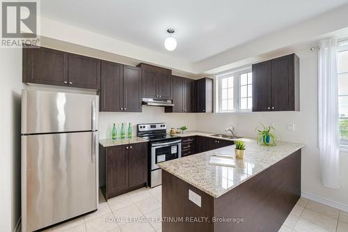 44 Miami Grove, Brampton, ON - Indoor Photo Showing Kitchen