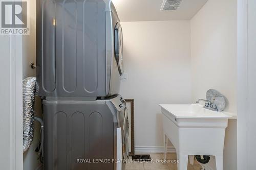 44 Miami Grove, Brampton, ON - Indoor Photo Showing Laundry Room