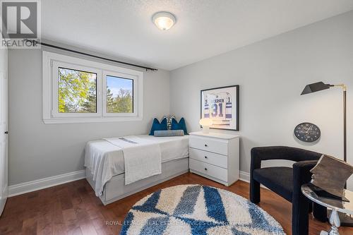 482 Tedwyn Drive, Mississauga, ON - Indoor Photo Showing Bedroom