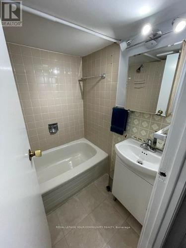Lower - 42 Glen Belle Crescent, Toronto, ON - Indoor Photo Showing Bathroom
