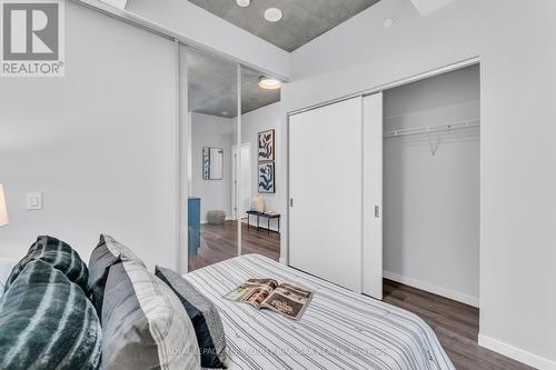 214 - 7 Smith Crescent, Toronto, ON - Indoor Photo Showing Bedroom