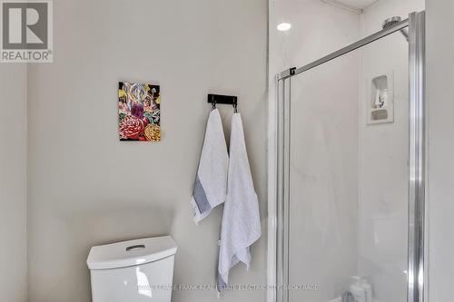 557 Bolivar Street, Peterborough, ON - Indoor Photo Showing Bathroom