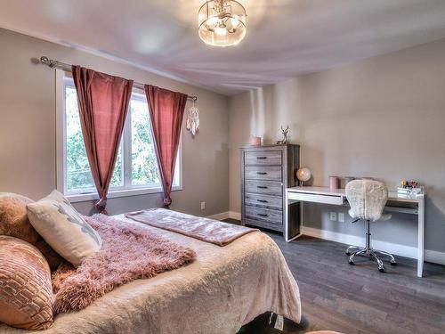 Chambre Ã Â coucher - 374 3E Rang, Saint-Jean-Sur-Richelieu, QC - Indoor Photo Showing Bedroom