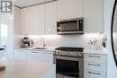 410 - 2118 Bloor Street W, Toronto, ON  - Indoor Photo Showing Kitchen With Upgraded Kitchen 