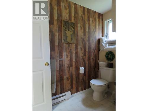 4000 Mountain View Road, Mcbride, BC - Indoor Photo Showing Bathroom