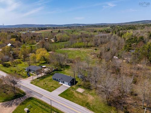 14327 Highway 1, Wilmot, NS 