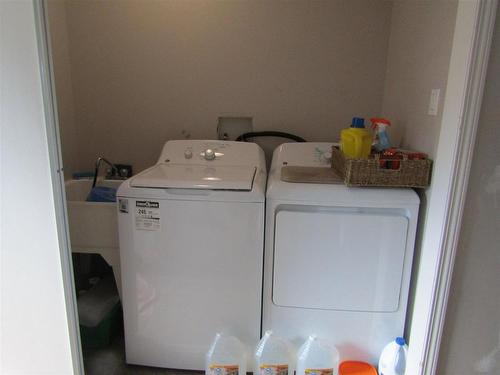1365 Riverdale Road, Thunder Bay, ON - Indoor Photo Showing Laundry Room