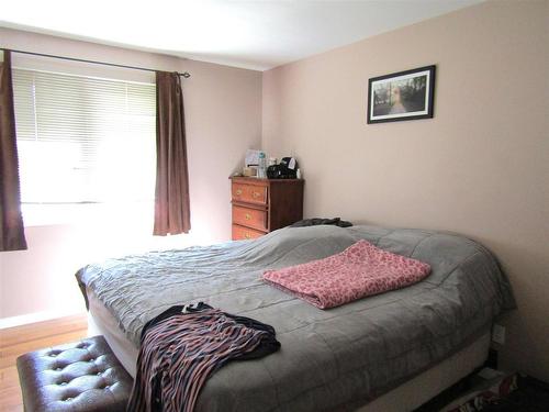 1365 Riverdale Road, Thunder Bay, ON - Indoor Photo Showing Bedroom