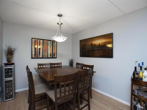 118 500 Toledo Street, Thunder Bay, ON - Indoor Photo Showing Dining Room