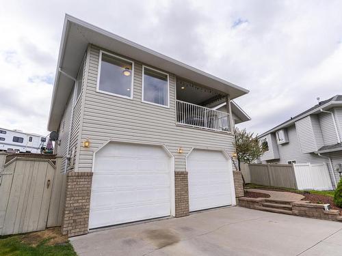 2355 Regent Place, Kamloops, BC - Outdoor With Exterior
