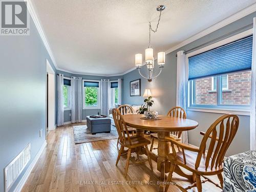 3341 Grand Park Drive, Mississauga, ON - Indoor Photo Showing Dining Room