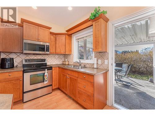 2204 Heitman Street, Enderby, BC - Indoor Photo Showing Kitchen With Double Sink