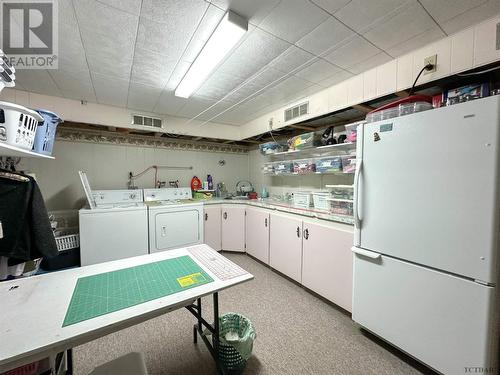 419 Marion St, Iroquois Falls, ON - Indoor Photo Showing Laundry Room
