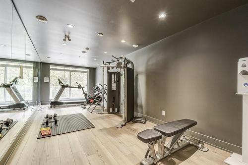 Exercise room. - 479 Charlton Avenue E|Unit #509, Hamilton, ON - Indoor Photo Showing Gym Room