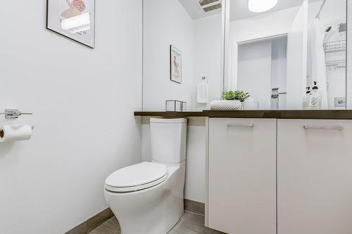 479 Charlton Avenue E|Unit #509, Hamilton, ON - Indoor Photo Showing Bathroom