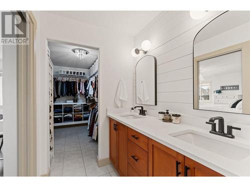 4923 Haskins Court, Kelowna, BC - Indoor Photo Showing Bathroom