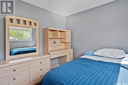 57 Clark Crescent, Saskatoon, SK - Indoor Photo Showing Bedroom