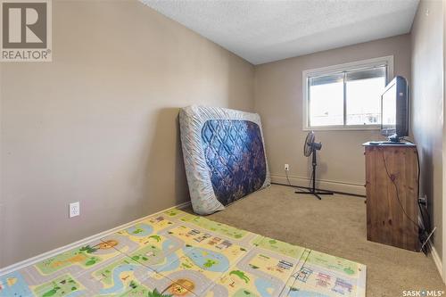 206D2 1121 Mckercher Drive, Saskatoon, SK - Indoor Photo Showing Bedroom
