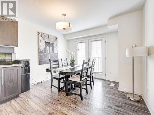 224 Thomas Slee Drive, Kitchener, ON - Indoor Photo Showing Dining Room