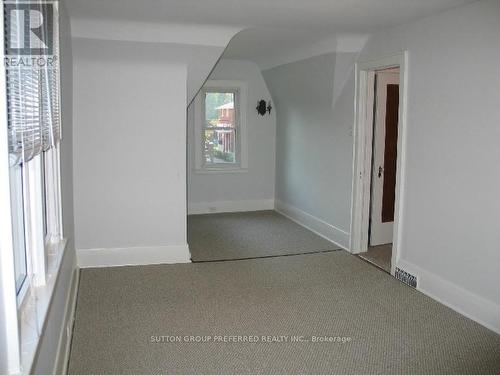 910 Colborne Street, London, ON - Indoor Photo Showing Other Room