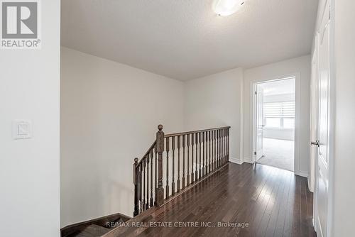 391 Athabasca Common, Oakville, ON - Indoor Photo Showing Other Room