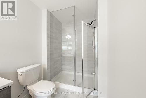 391 Athabasca Common, Oakville, ON - Indoor Photo Showing Bathroom