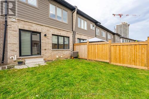 391 Athabasca Common, Oakville, ON - Outdoor