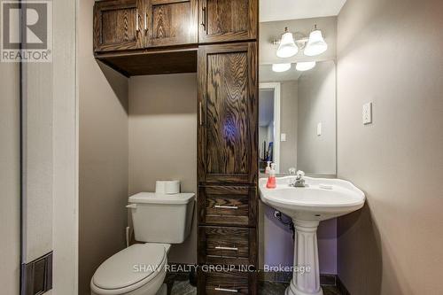 5 Eleanor Court, Tillsonburg, ON - Indoor Photo Showing Bathroom