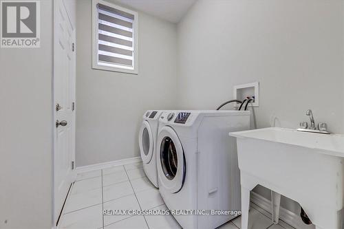 529 Settlers Ridge, Peterborough, ON - Indoor Photo Showing Laundry Room