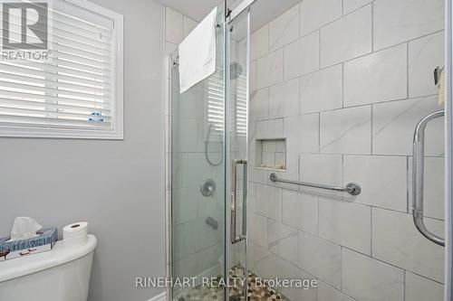 627 Fieldgate Circle, London, ON - Indoor Photo Showing Bathroom