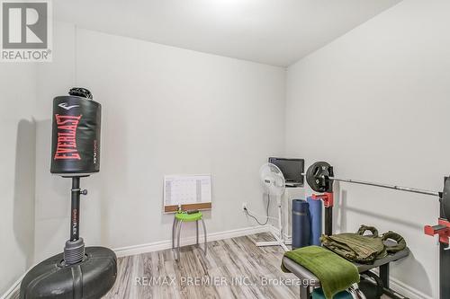 140 - 2095 Roche Court, Mississauga, ON - Indoor Photo Showing Gym Room